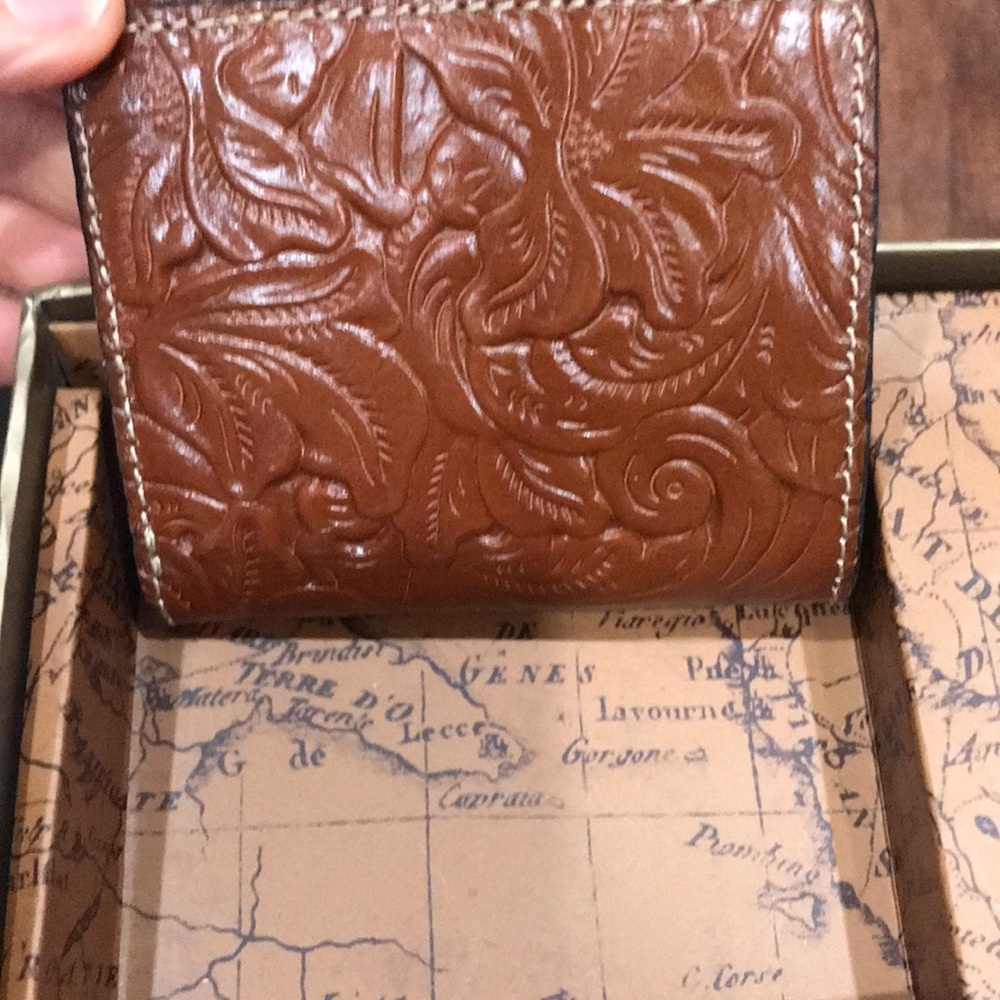 Patricia Nash Leather Wallet & Clutch Set - Picture 5 of 12